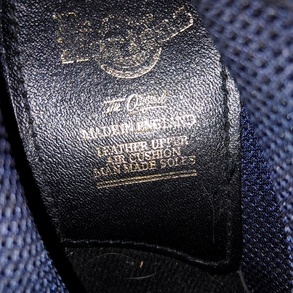 Dr Martens Boys size 5  Black Shoes (ladie 7.5) - Picture 4 of 6